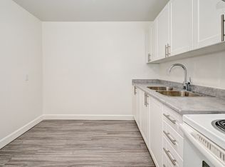 Finchgate Apartments, Sarnia, ON N7S 5A2