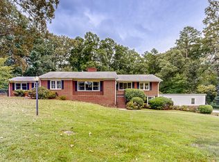 910 Kappa Dr, Roxboro, NC 27573