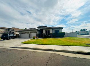 6707 S Wilson Dr, Chandler, AZ 85249