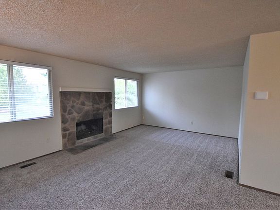 3rd image of 6332 95th St NE