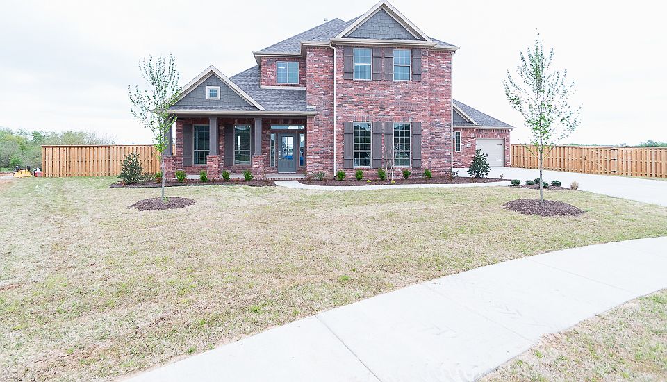 1st image of 2600 W Amour Dr