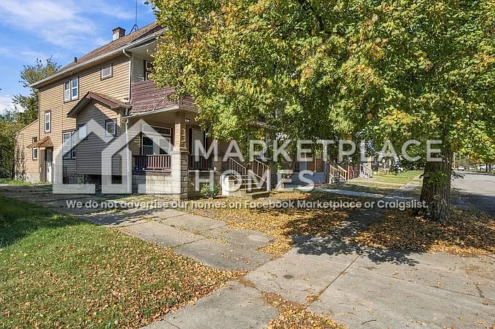 2 bed, 1.0 bath, 792 sqft, $1,200 — Photo 3