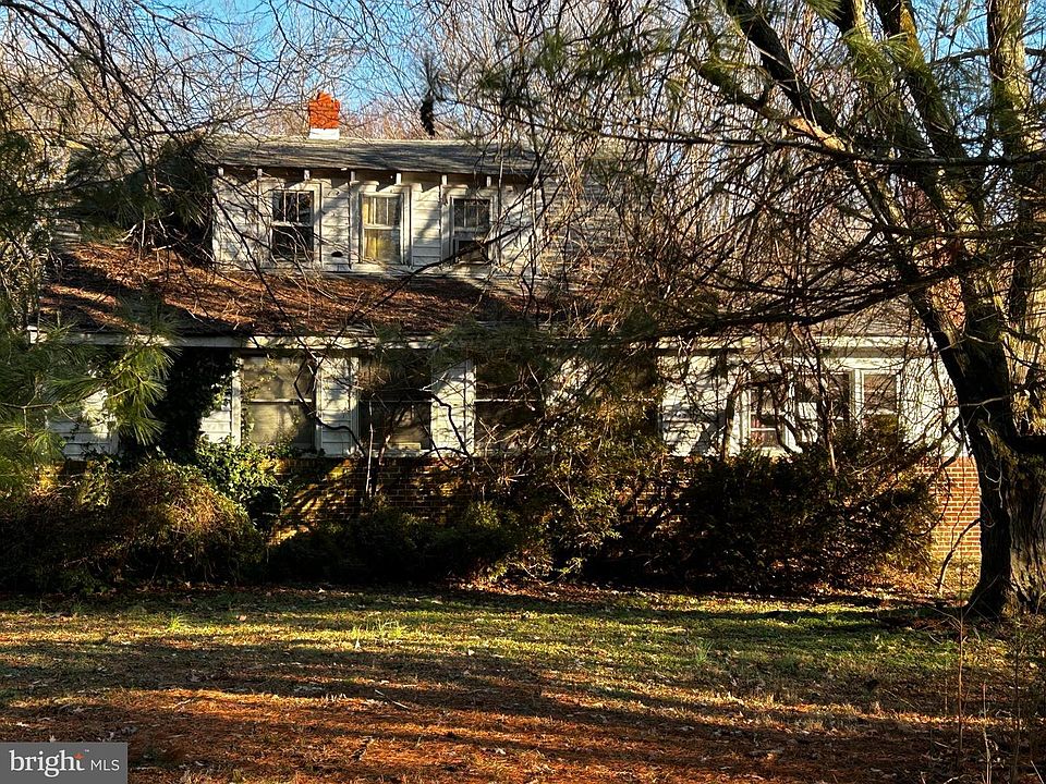 1st image of 1372 Coles Point Rd