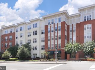 2655 Prosperity Ave APT 130, Fairfax, VA 22031