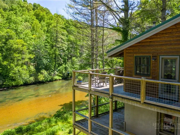 356 E New River Drive, West Jefferson, NC 28694
