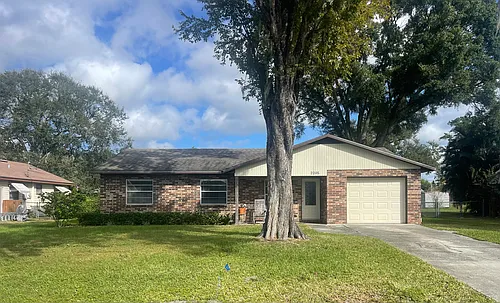 2205 Country Loop S Photo 1