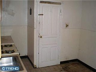 3rd image of 2157 W Grange Ave
