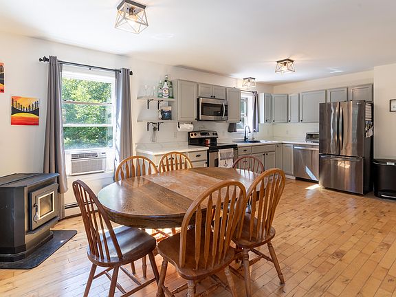 5th image of 71 Bowdoinham Road