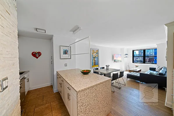Sold by Keller Williams NYC | media 7