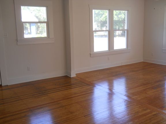 5th image of 1119 W Gregory St