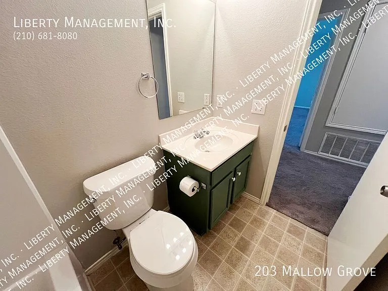 203 Mallow Grv — Photo 24