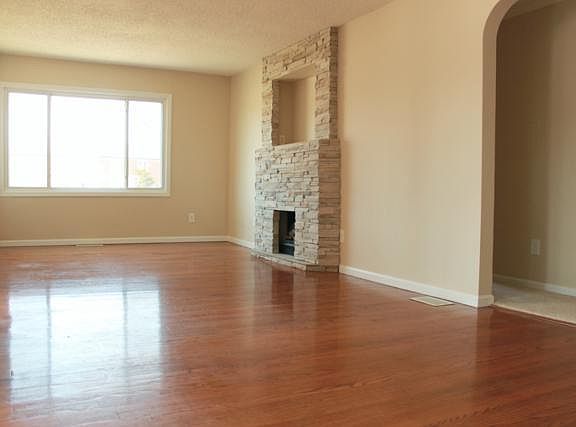 5th image of 1444 E Prospect Ave
