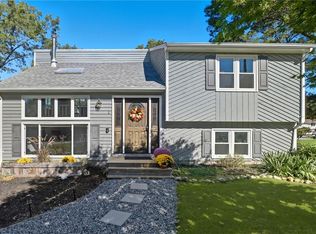 1 Nichole Ln, Coventry, RI 02816