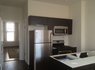 2114 W Superior St APT 2R, Chicago, IL 60612