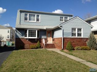 27 Cottage Pl, Garfield, NJ 07026