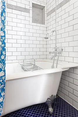 Sold by Compass | media 8
