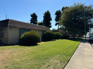 461 Minnewawa Ave APT 103, Clovis, CA 93612