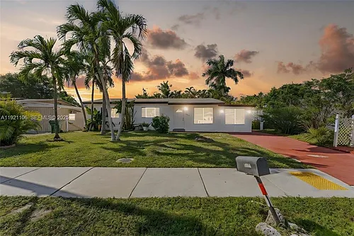 4917 SW 43rd Ter Photo 1