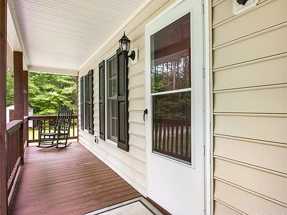 5th image of 271 Hills Fork Ln