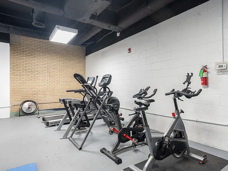 701 Lamont St NW #31 — Photo 17