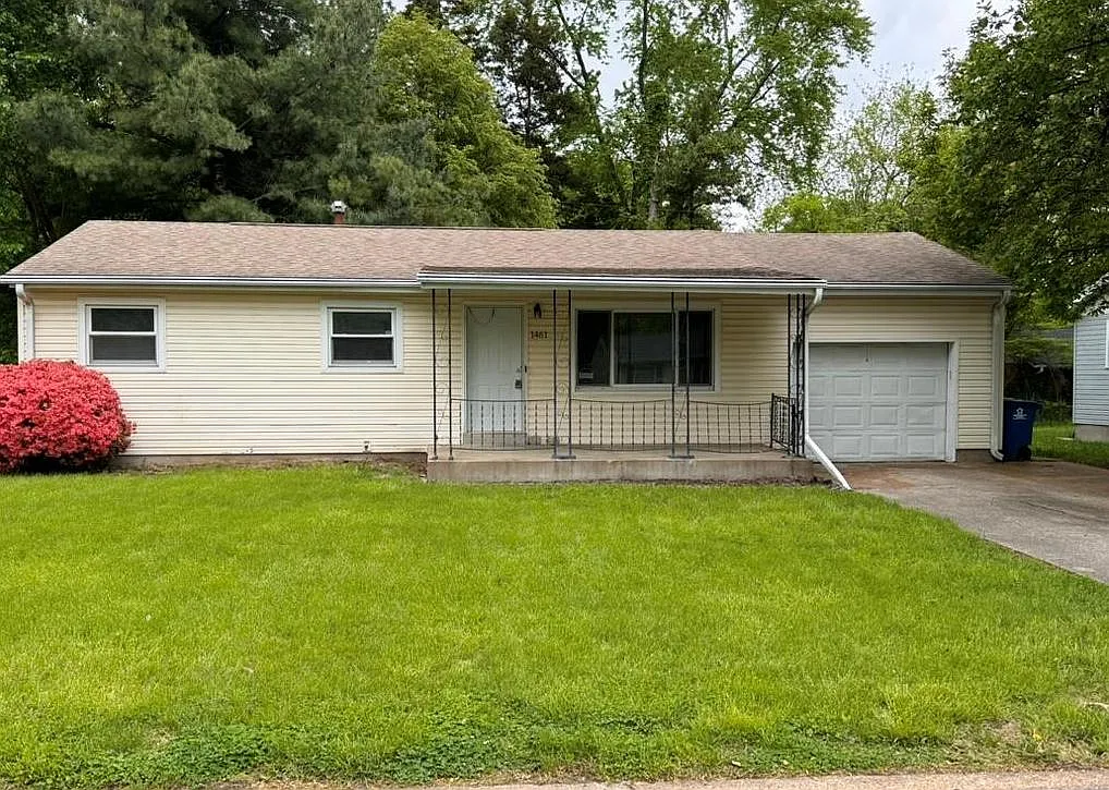 1461 Broadlawns Ln photo 1