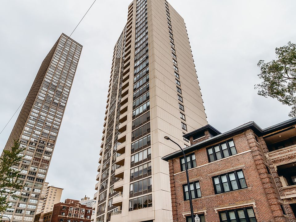 1st image of 3930 N Pine Grove Ave APT 1205