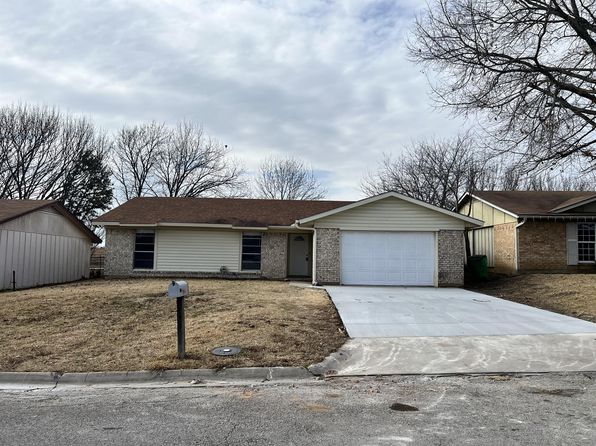 1807 Arkansas St