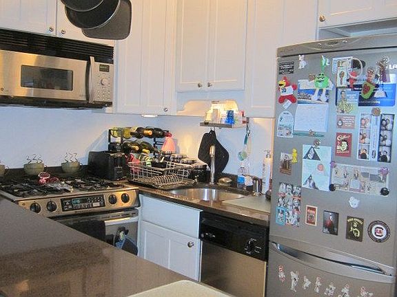 3rd image of 515 E 88th St APT 3B