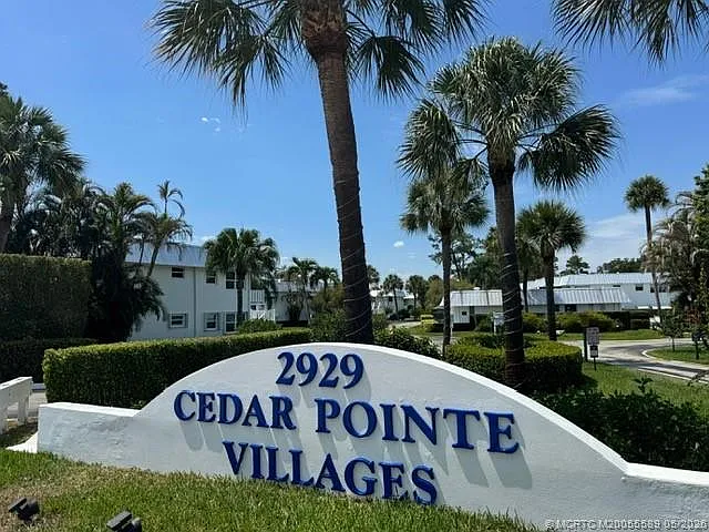 2 bed, 2.0 bath, 992 sqft, $1,550 — Photo 1