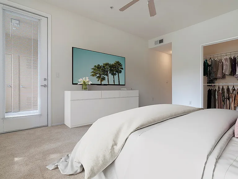Allure at Scripps Ranch — Photo 14