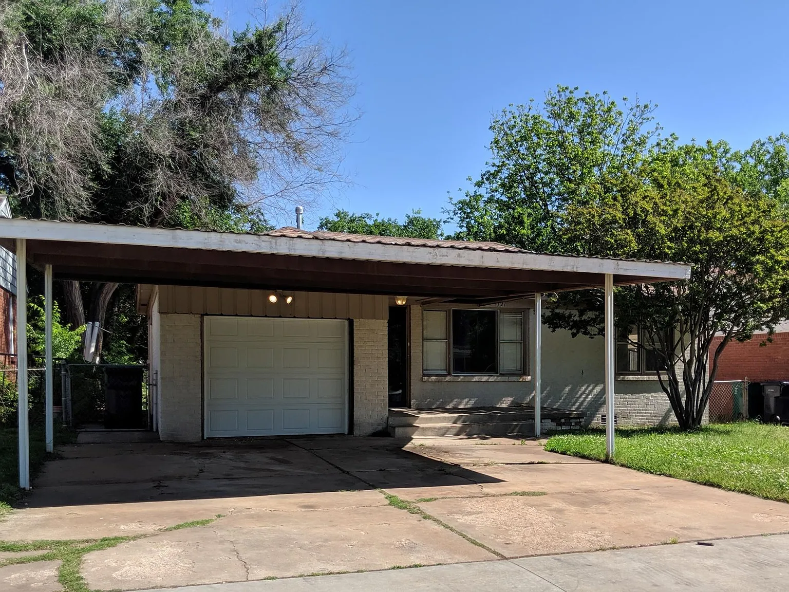 2 bed, 808 sqft, $950 — Photo 2