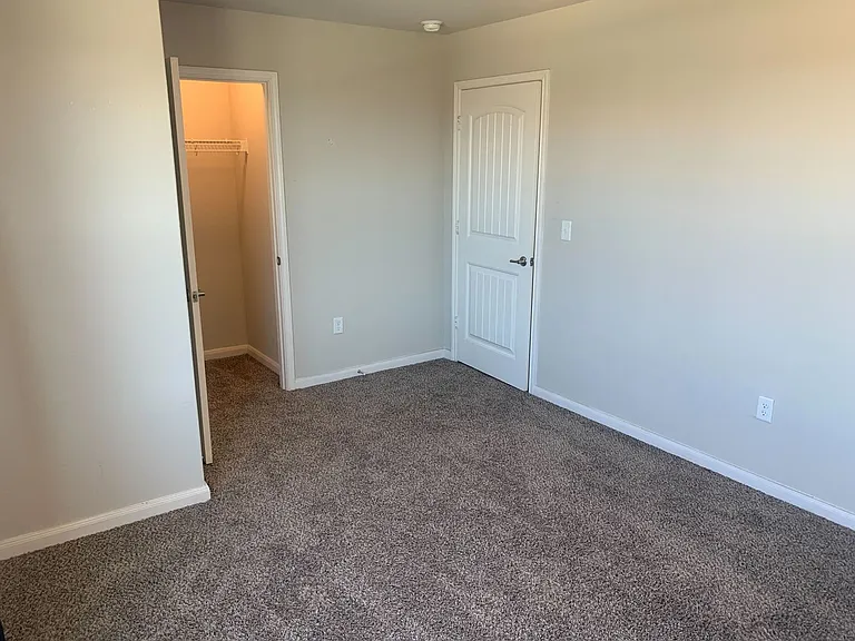 6814 Hibiscus Fls — Photo 24