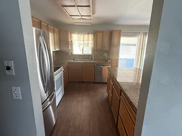 3720 E 117th Ave — Photo 10