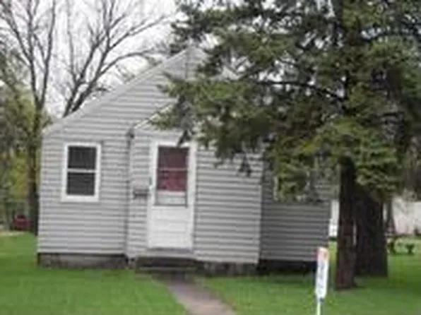 109 12th St N, Breckenridge, MN 56520
