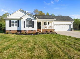 179 Lilly Trl, Lexington, NC 27295