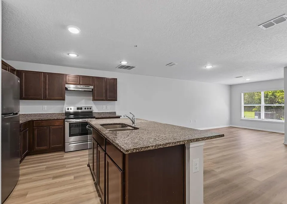 129 Wellwood Ln