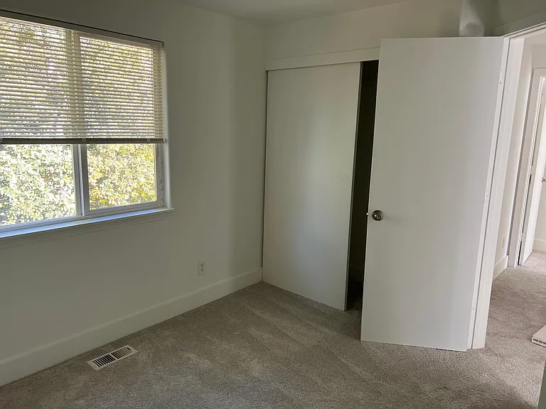 17815 SW Robert Ln — Photo 13