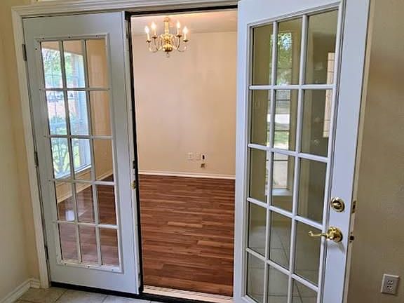 5th image of 3415 Pioneer Bend Ln