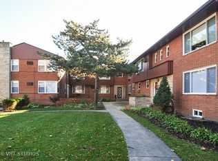 1533 Bonnie Brae Pl APT 2, River Forest, IL 60305