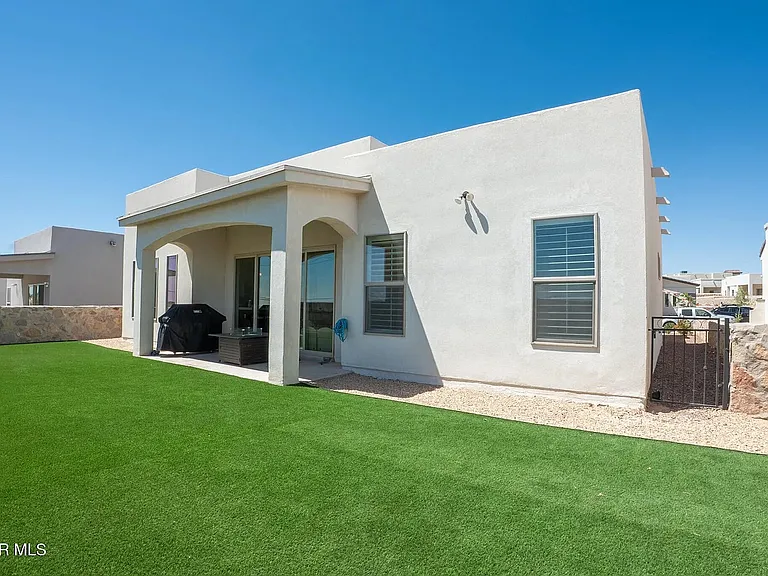 13364 Emerald Glass Dr — Photo 20