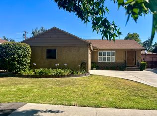 17640 Kittridge St, Van Nuys, CA 91406