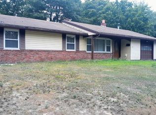 685 E Ashland St, Brockton, MA 02302