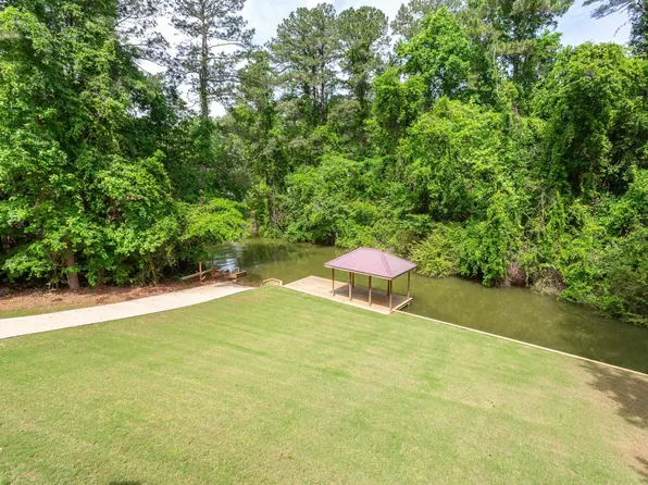215 Davis Acres Dr, Alpine, AL 35014
