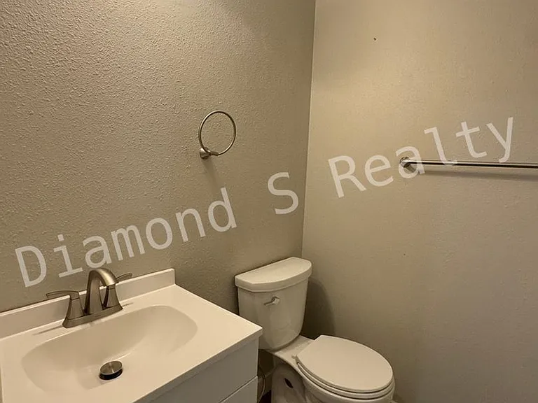 5649 S Ferguson Ave — Photo 10
