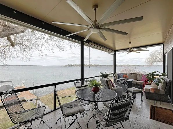 1422 Bowsprit Point, Willis, TX 77318