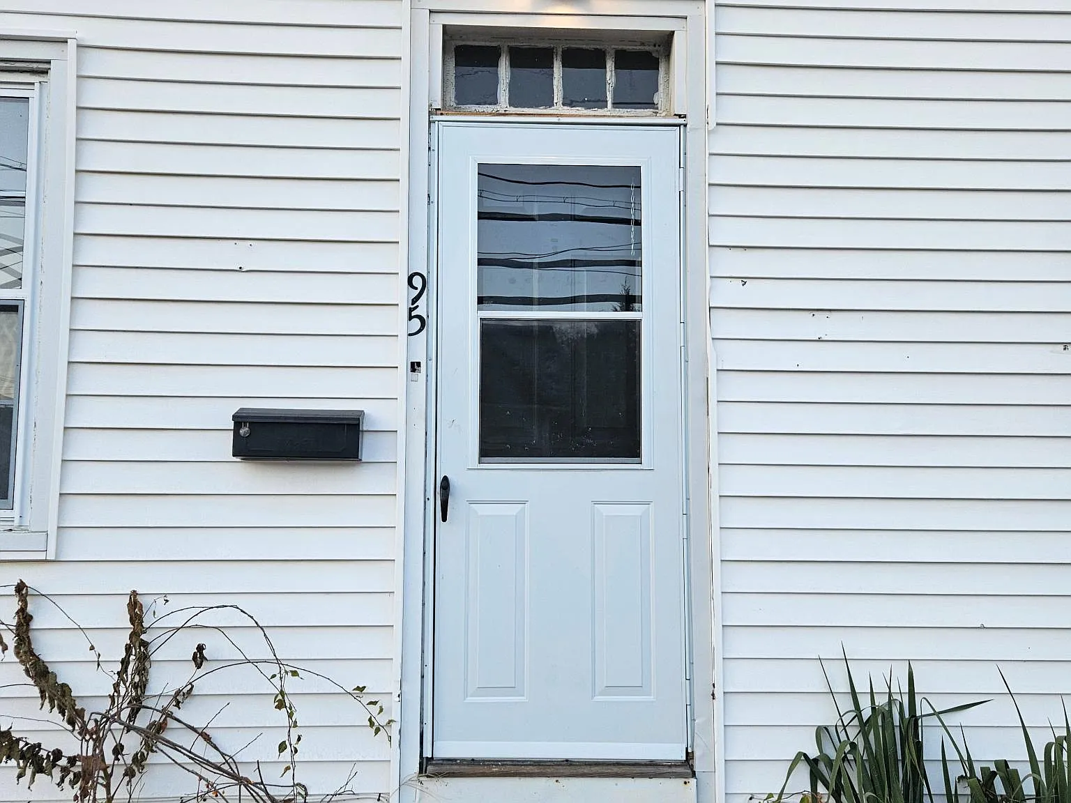 1 bed, 900 sqft, $1,200 — Photo 1