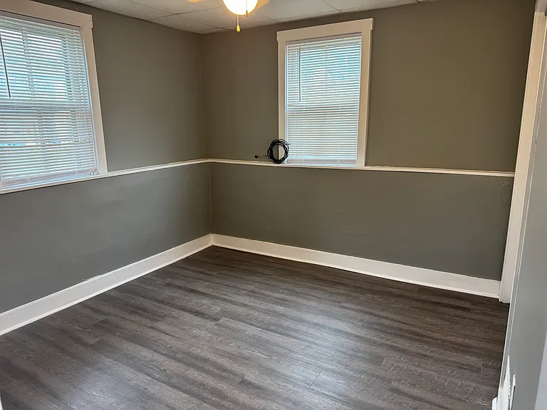 121 E Chestnut St — Photo 14