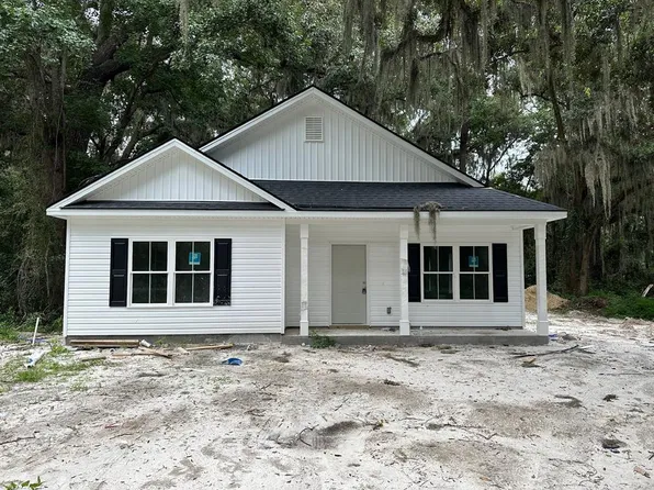 41 Pocahontas Dr, Midway, GA 31320