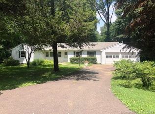 18 White Birch Rd, New Canaan, CT 06840