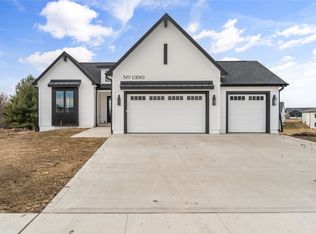1390 NW Alderleaf Dr, Waukee, IA 50263